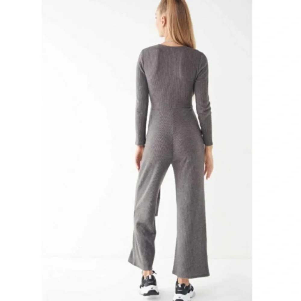 NWT Urban Outfitters UO Ribbed Wide Leg Jumpsuit in Gray - Picture 4 of 13